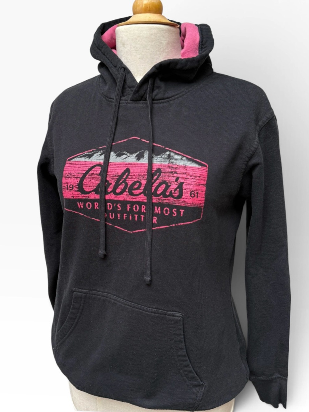 Cabelas Graphic Hoodie Sweatshirt Charcoal Grey Pink Logo Size Medium